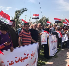 موظفو الاولمبية يناشدون الحكومة صرف رواتبهم