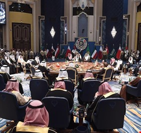 إيران تفاجئ السعودية بعزمها على حضور قمة مكة رغم عدم دعوتها