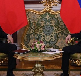 بوتين وأردوغان يؤكدان أهمية اتخاذ إجراءات فعالة للقضاء على الإرهابيين شمال غرب سوريا