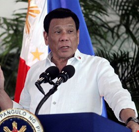 الرئيس الفلبيني: كنت مثليا لكنني عالجت نفسي