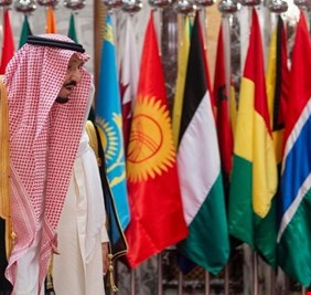 أمير سعودي: قمم الخزي فشلت وخائن الحرمين مقبل على زلزال