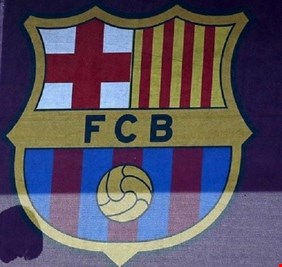 بالصور برشلونة يكشف النقاب عن قميص الموسم الجديد