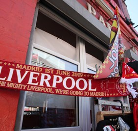 ليفربول يعلن رحيل اثنين من نجومه