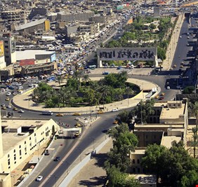 صور: أسلحة إسرائيلية في أسواق بغداد