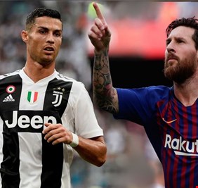 من يتفوق في عدد الألقاب.. ميسي أم رونالدو؟
