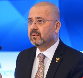 سفير العراق بروسيا يخاطب سلطاتها بعد ’’تهجم’’ مقيم عربي طائفياً على العراق