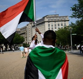 المبعوث الإثيوبي: الأطراف السودانية توافق على مواصلة المفاوضات بعد تعليق العصيان المدني