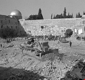 عزيز القدس  !!! من هو القاتل الذي مُنح هذا اللقب الجليل !