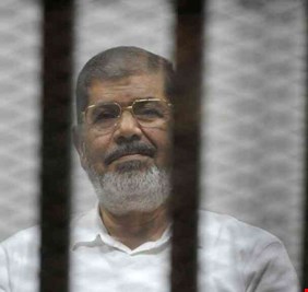 وفاة الرئيس المصري الأسبق محمد مرسي في السجن