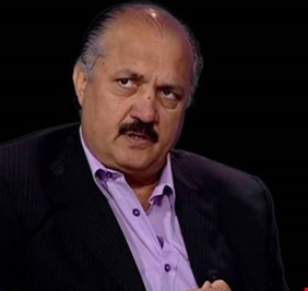 قوة مشتركة من وزارة الداخلية وعمليات بغداد تطرد مشعان الجبوري من داره أمس !