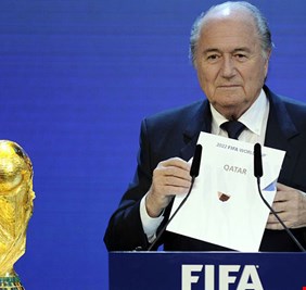 اجتماعات سرية في الـ”الفيفا” لحرمان قطر من استضافة كأس العالم 2022