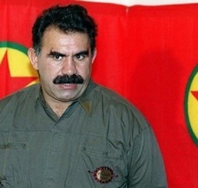 أوجلان يدعو حزب الشعوب الديمقراطي إلى 