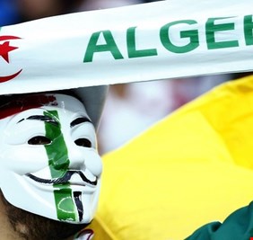 ترحيل مشجع جزائري من مصر!