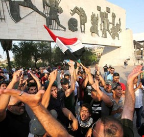 تحالف القوى: بعض الكتل تضع قدما في ساحة التحرير واخرى بالحكومة