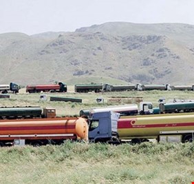 المالية النيابية: منافذ الإقليم غير الرسمية مستمرة بتهريب النفط لغاية الآن