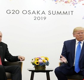 ترامب يدعو تركيا للتخلي عن صفقة شراء صواريخ 