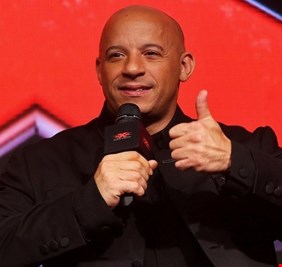 فين ديزل يبشر عشاق السينما بموسم جديد من 