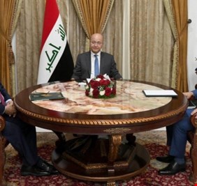 الرئاسات الثلاث تقرر تأجيل حسم ملف الإدارة بالوكالة الى تشرين الاول