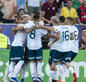 برشلونة يخصص مبلغا ضخما لضم مهاجم أرجنتيني