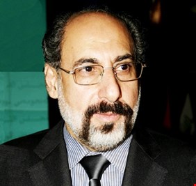 حسن السنيد يوجه نصيحة لعبدالمهدي: شبعنا من وزراء التكنوقراط “ذوي المحركات المطفأة”