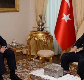 عضو في حزبه: هذا ما يحرج بارزاني أمام أردوغان