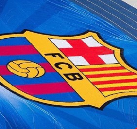 برشلونة يتوصل لاتفاق لضم نجم ياباني صاعد