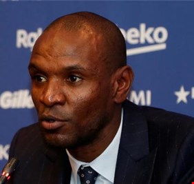 أبيدال يقتحم السباق الفرنسي من أجل مستقبل برشلونة