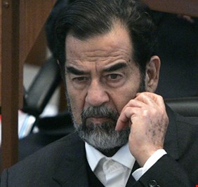 بالصور والوثائق  .. فضيحة جديدة لصدام حسين في بادية السماوة