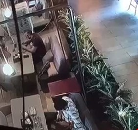 بالفيديو : لحظة اغتيال  الدبلوماسي التركي في اربيل