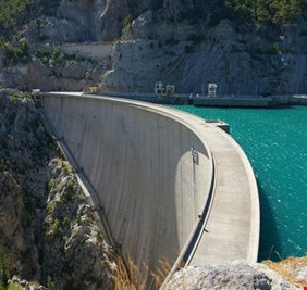 تركيا تواصل تهديدها بتعطيش العراق.. وتملأ سداً عملاقاً على ضفاف دجلة