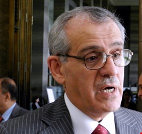 العلوان يكشف ملفات مهمة عن الواقع الصحي ويتحدث عن 