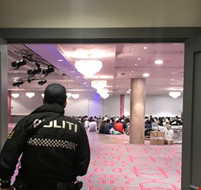 تفاصيل مثيرة عن مهاجم “صلاة العيد”: تصدى له مسن وعثر في منزله على جثة فتاة!