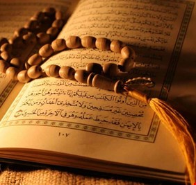 زعيم حزب بريطاني يبث مُطالبة “ساخنة” بشأن “القرآن الكريم”