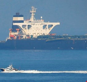 صحيفة بريطانية: حكومة جبل طارق تفرج اليوم عن ناقلة النفط الإيرانية