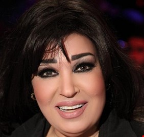 فيفي عبده تتعرض للتسمم وتدخل المستشفى