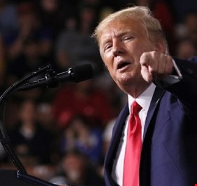 ترامب يدعو باكستان والهند إلى حل الوضع حول كشمير من خلال الحوار