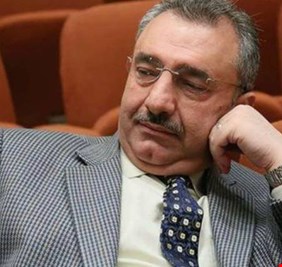فائق الشيخ علي ... المعارض حتى لنفسه !
