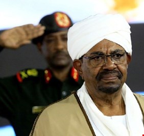 أولى جلسات محاكمة البشير تنطلق اليوم وبشكل علني