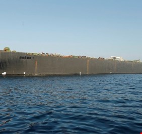 تحذير أمريكي لليونان بشأن الناقلة الإيرانية