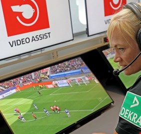 محمد صلاح يحذر منافسيه من 