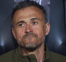 وفاة ابنة لويس إنريكي بعد صراع مع المرض