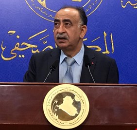 وجيه عباس يطالب هيئة الاعلام باغلاق قناة 