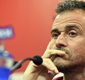 في بادرة رائعة.. مدرب منتخب إسبانيا مستعد للتخلي عن منصبه لإنريكي