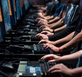 تقرير بيت الإعلام العراقي: تمويل الجيوش الإلكترونية يزداد.. لكن الأخطاء تكشف هوياتهم!