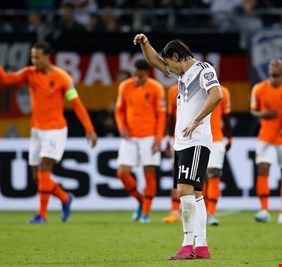 هولندا تهزم ألمانيا في معقلها