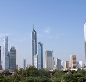 صحيفة: طائرة مسيرة تخترق أجواء الكويت وتحلق فوق قصر الأمير