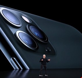 الثقوب الصغيرة  في 