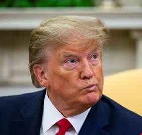 ترامب: لم أعد بحماية السعودية.. ومساعدتنا إياهم ستكلف أموالا