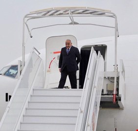 موجة سخرية تطال عبد المهدي في مواقع التواصل بعد زيارة غير متوقعة للهند