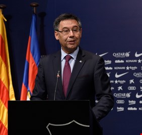 بارتوميو: تتويج ميسي اعتراف جديد بأنه الأفضل في التاريخ